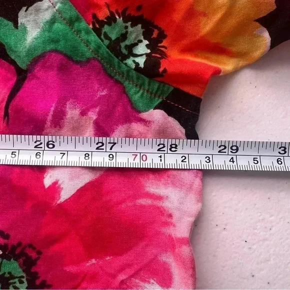 Perry Ellis Vibrant Floral Tulip Button Down Short Sleeves‎ Side Slits Sz XL - Picture 8 of 9